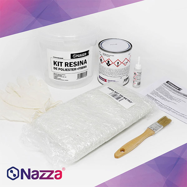 Kit de resina de poliéster con fibra de vidrio para reparaciones y refuerzos estructurales. Incluye resina, catalizador, fibra y herramientas básicas para trabajos de bricolaje, restauración y mantenimiento con un acabado resistente y duradero.